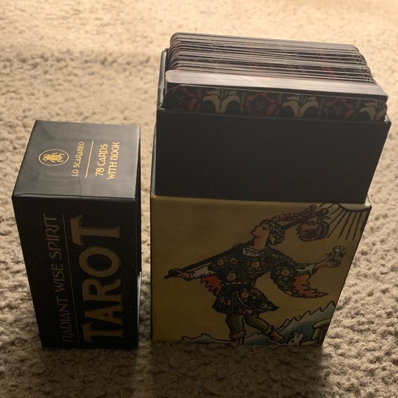 ☀️ Radiant Wise Spirit Tarot Cards ☀️ - Picture 14 of 17